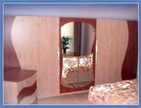 Mobilier dormitor din pal la comanda de la Nelian Serex Srl