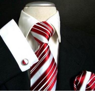Set cravata, butoni si batista cu dungi rosu cu alb