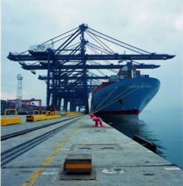 Transport containerizat de marfa import si export