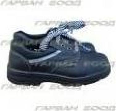 Pantofi si bocanci de protectie de la Stealth Impex68 Ltd