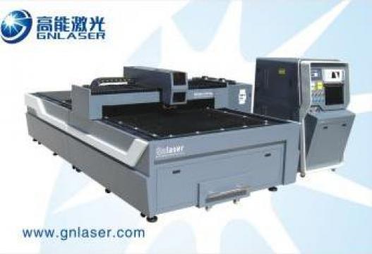 Masina de debitat cu laser Laser cutting machine