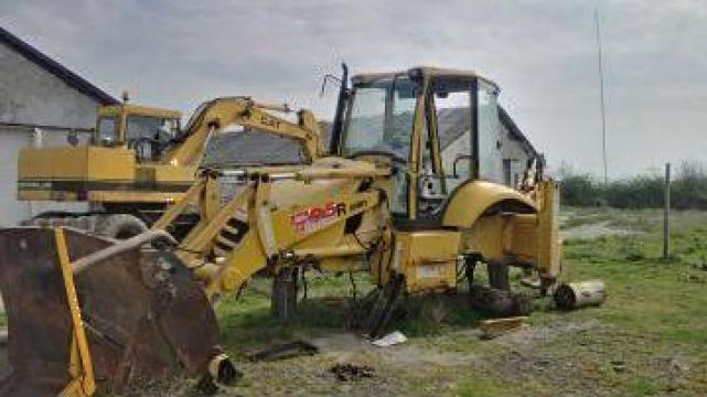 Piese dezmembrari buldoexcavator Komatsu wb 93 an 2001 de la Buldoardeal SRL