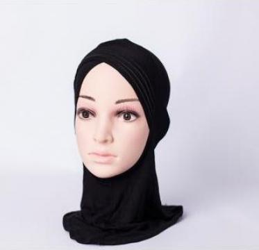 Val hijab - Layered criss cross ninja inner underscarf de la I.i. Tanios Livia Elena