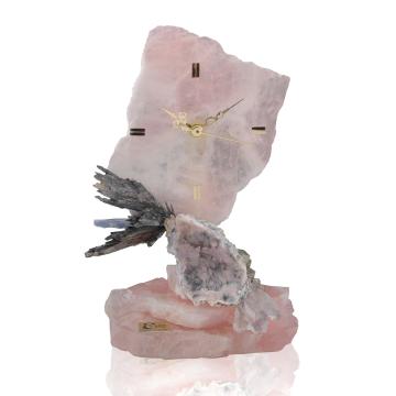 Ceas pe roca din quartz roz