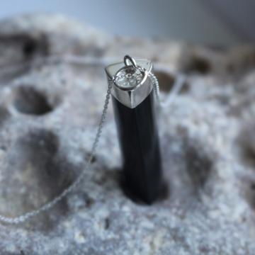 Colier argint si pandantiv din turmalina neagra Protect de la Raw Jewellery Srl