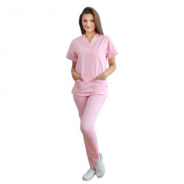 Costum medical roz pal format din bluza cu anchior in V de la Doctor In Uniforma SRL