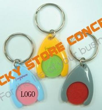 Brelocuri fisa plastic personalizate de la Lucky Store Solution SRL