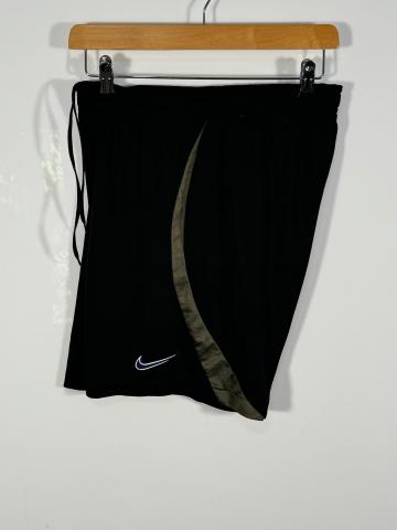 Pantaloni scurti Nike Dri-Fit marimea M barbat