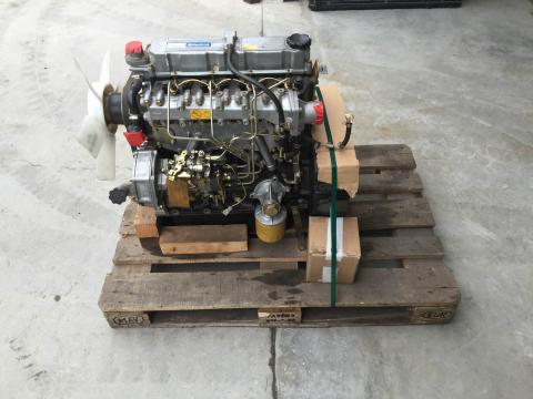 Motor Perkins 804C-33