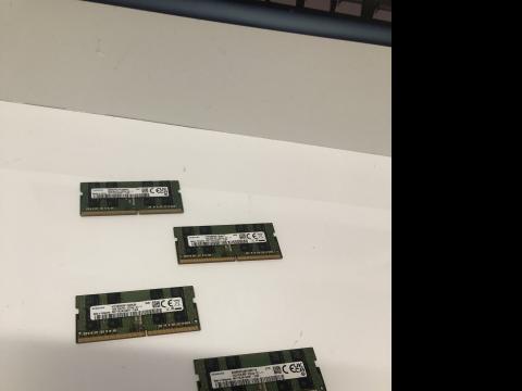 Memorii laptop Sodimm DDR4 16 Gb 3200 Samsung M471A2K43DB1-C