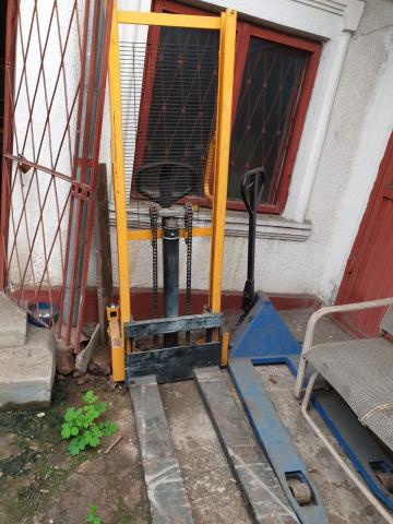 Masina de ridicat hidraulica