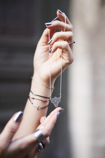 Colier argint Self-Love Feminin de la Raw Jewellery Srl