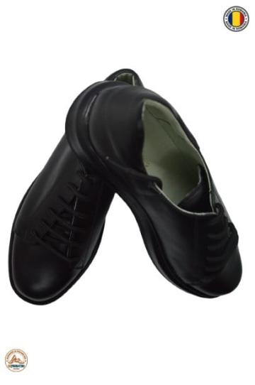 Pantofi barbati piele naturala negri stil adidas, 44 de la Deprobat.ro