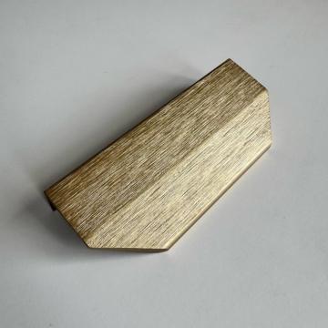 Maner mobilier Vany auriu periat