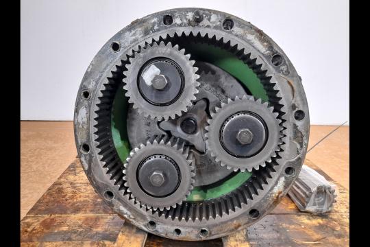 Axa spate dreapta John Deere 6900
