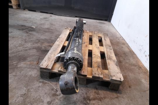 Cilindru hidraulic cupa Volvo ECR 145CL de la PFP Auto Srl